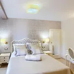 Hébergement de vacances Mustra *