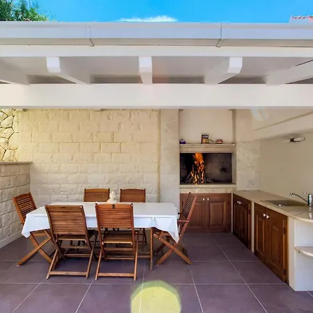 Mustra Holiday home