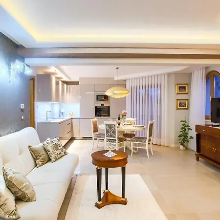 Holiday home Mustra *